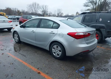 2016 Kia Forte Lx z USA, uszkodzony, nr VIN KNAFK4A64G5495053
